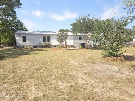 1199 Zack Street SE Bolivia NC 28422