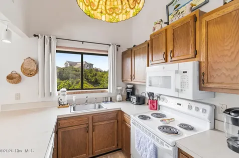 131 Hillside Court Duck NC 27949