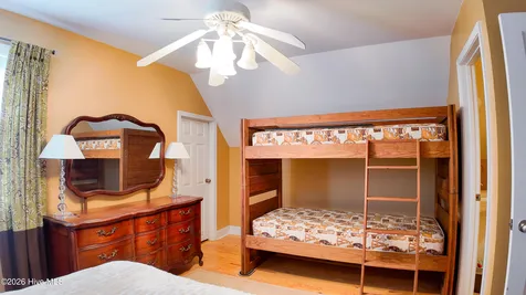 97 Woodbury Road Elizabethtown NC 28337