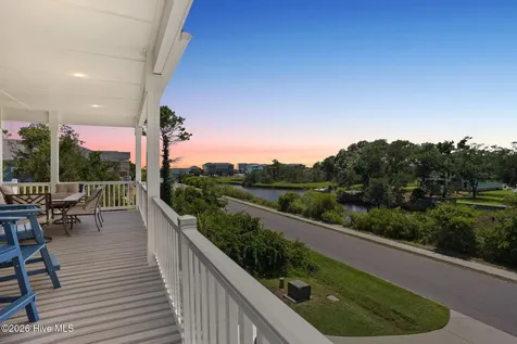 118 SE 40th Street Oak Island NC 28465