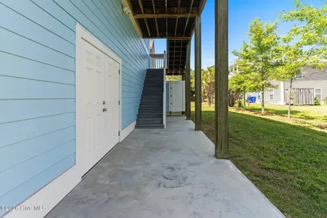 118 SE 40th Street Oak Island NC 28465