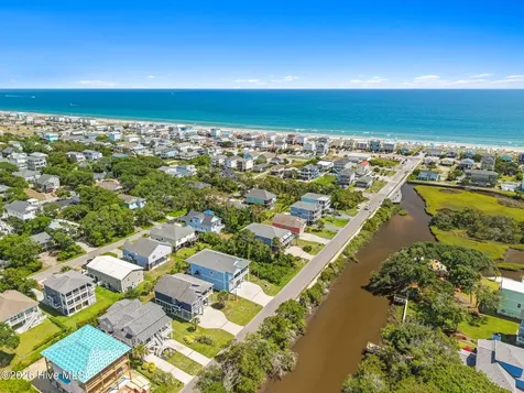 118 SE 40th Street Oak Island NC 28465