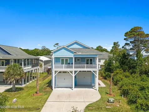 118 SE 40th Street Oak Island NC 28465