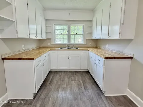 403 Wilson Avenue Kinston NC 28501