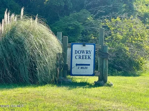 14 E Dowry Creek E Belhaven NC 27810