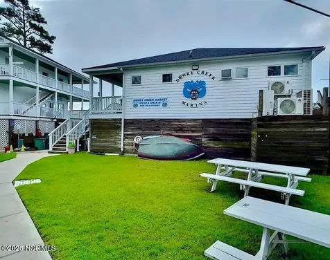 14 E Dowry Creek E Belhaven NC 27810