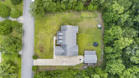 2703 E Fairway Road Morehead City NC 28557