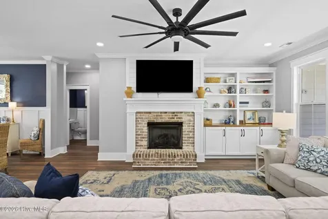 2703 E Fairway Road Morehead City NC 28557