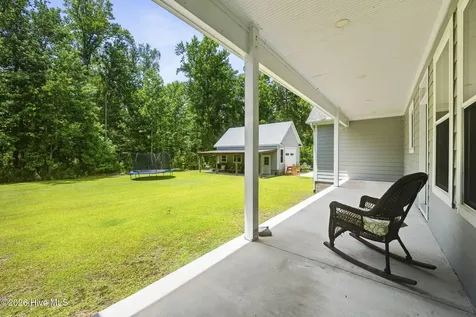 2703 E Fairway Road Morehead City NC 28557