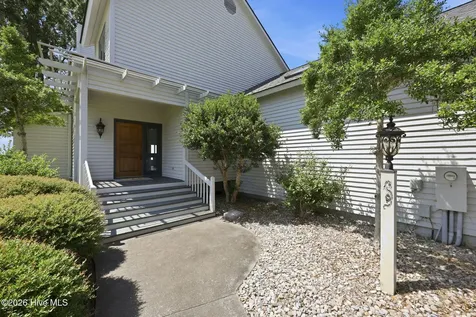 903 South Avenue Oriental NC 28571