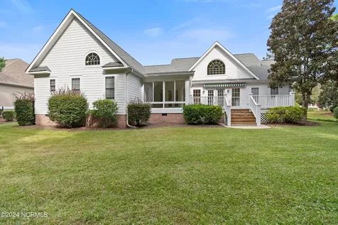 3567 E Medinah Avenue E Southport NC 28461