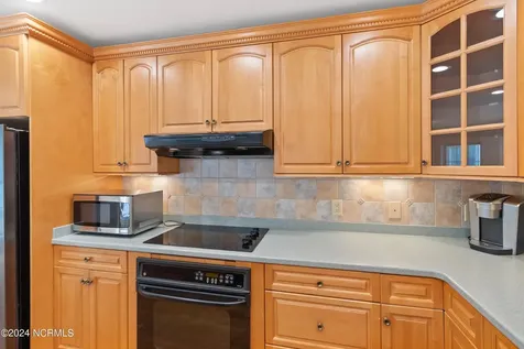 3567 E Medinah Avenue E Southport NC 28461