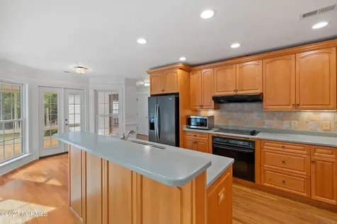 3567 E Medinah Avenue E Southport NC 28461