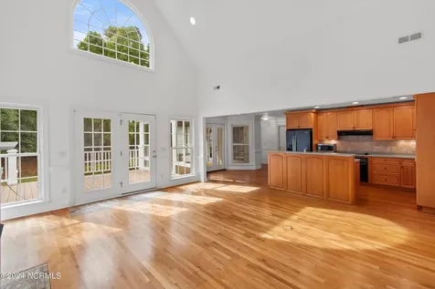 3567 E Medinah Avenue E Southport NC 28461