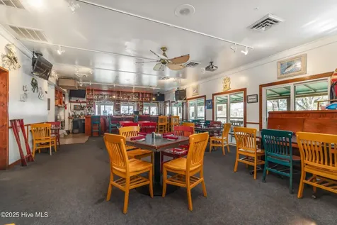 303 South Avenue Oriental NC 28571