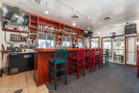 303 South Avenue Oriental NC 28571