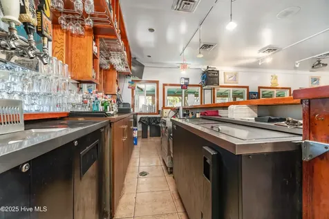 303 South Avenue Oriental NC 28571