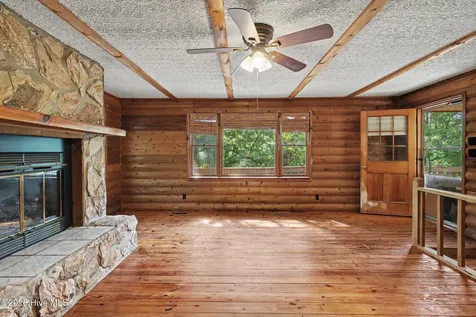 3477 Salem Road Mineral Bluff GA 30559