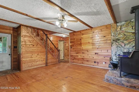 3477 Salem Road Mineral Bluff GA 30559