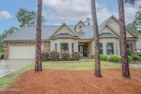 237 Rothbury Drive Whispering Pines NC 28327