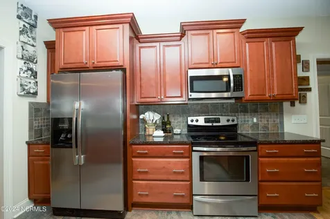 237 Rothbury Drive Whispering Pines NC 28327