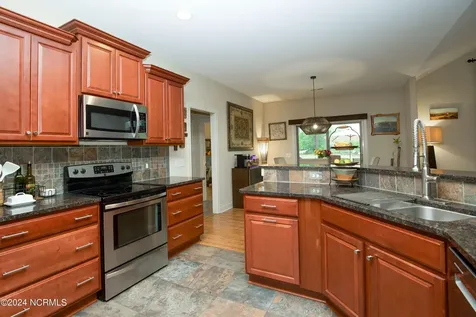 237 Rothbury Drive Whispering Pines NC 28327