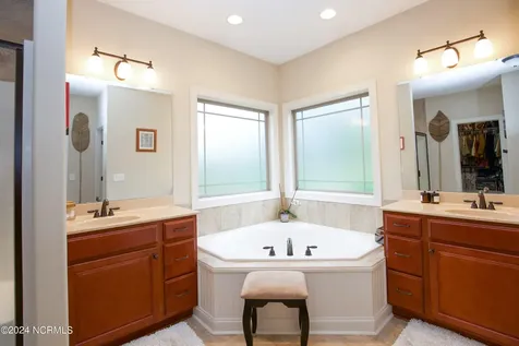 237 Rothbury Drive Whispering Pines NC 28327
