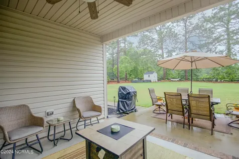 237 Rothbury Drive Whispering Pines NC 28327