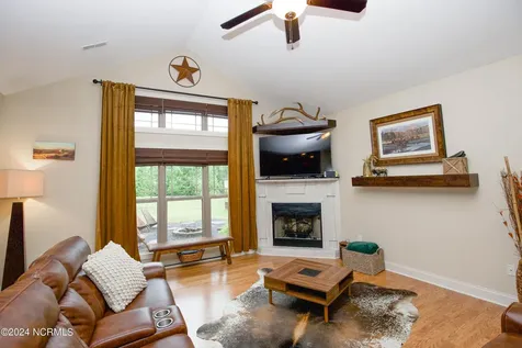 237 Rothbury Drive Whispering Pines NC 28327