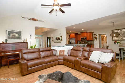 237 Rothbury Drive Whispering Pines NC 28327