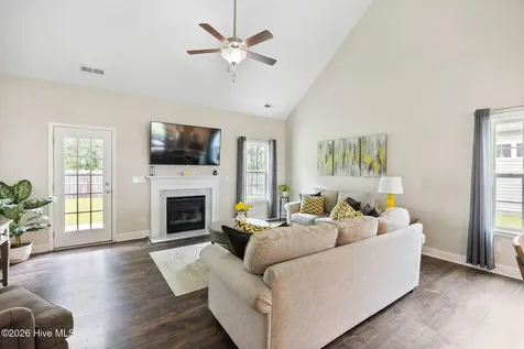 7345 Springwater Drive Wilmington NC 28411