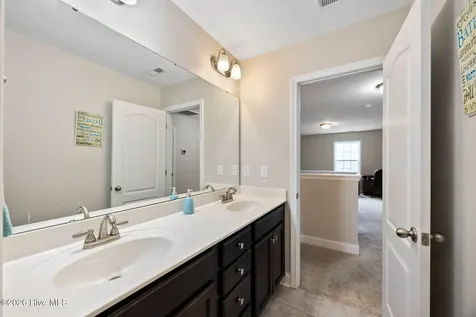 7345 Springwater Drive Wilmington NC 28411