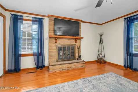 384 Snow Hill Street Ayden NC 28513