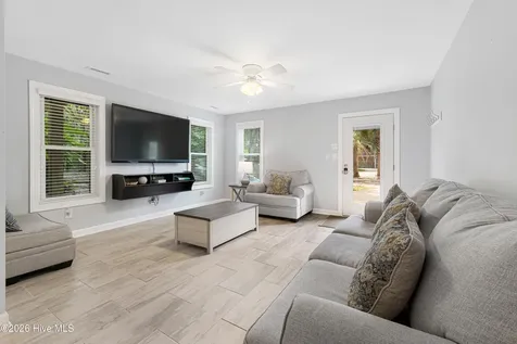 102 Sandpiper Lane Indian Beach NC 28512