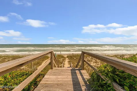 102 Sandpiper Lane Indian Beach NC 28512