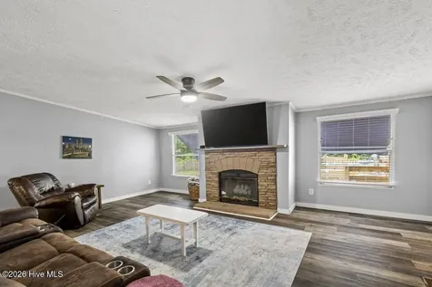126 Elizabeth Drive E Hubert NC 28539