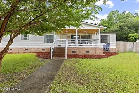 126 Elizabeth Drive E Hubert NC 28539