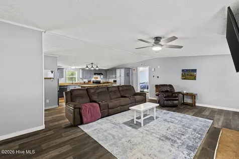 126 Elizabeth Drive E Hubert NC 28539