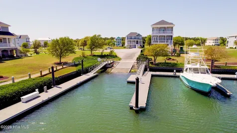 311 Cannonsgate Drive Newport NC 28570