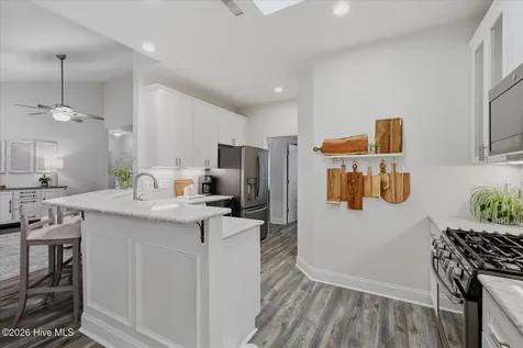1138 Avenshire Circle Wilmington NC 28412