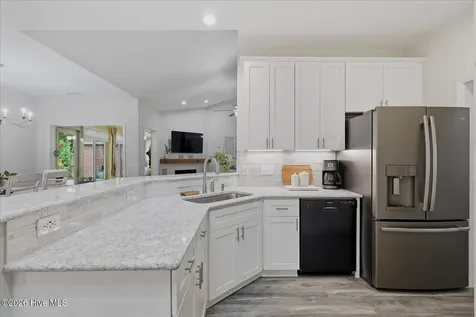 1138 Avenshire Circle Wilmington NC 28412