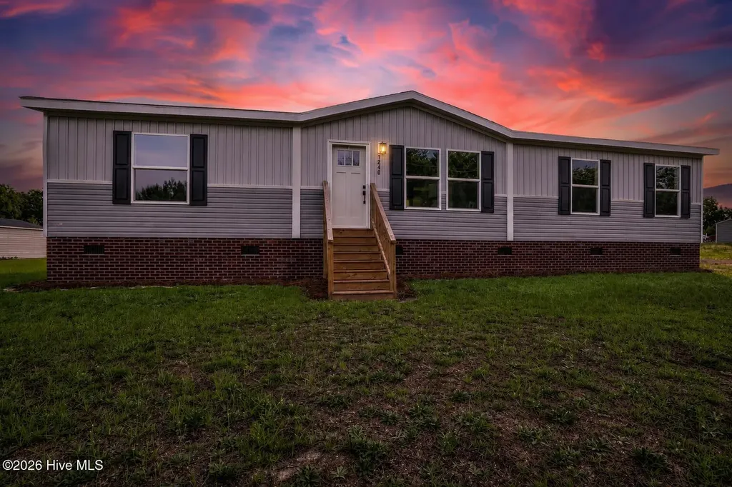 1240 Bloomery Road Bailey NC 27807