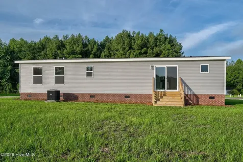 1240 Bloomery Road Bailey NC 27807