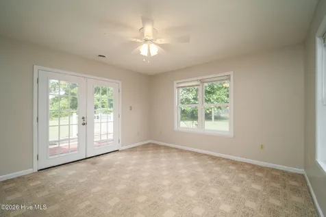 88 Parkway Drive Jacksonville NC 28540