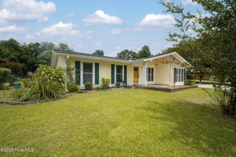 88 Parkway Drive Jacksonville NC 28540