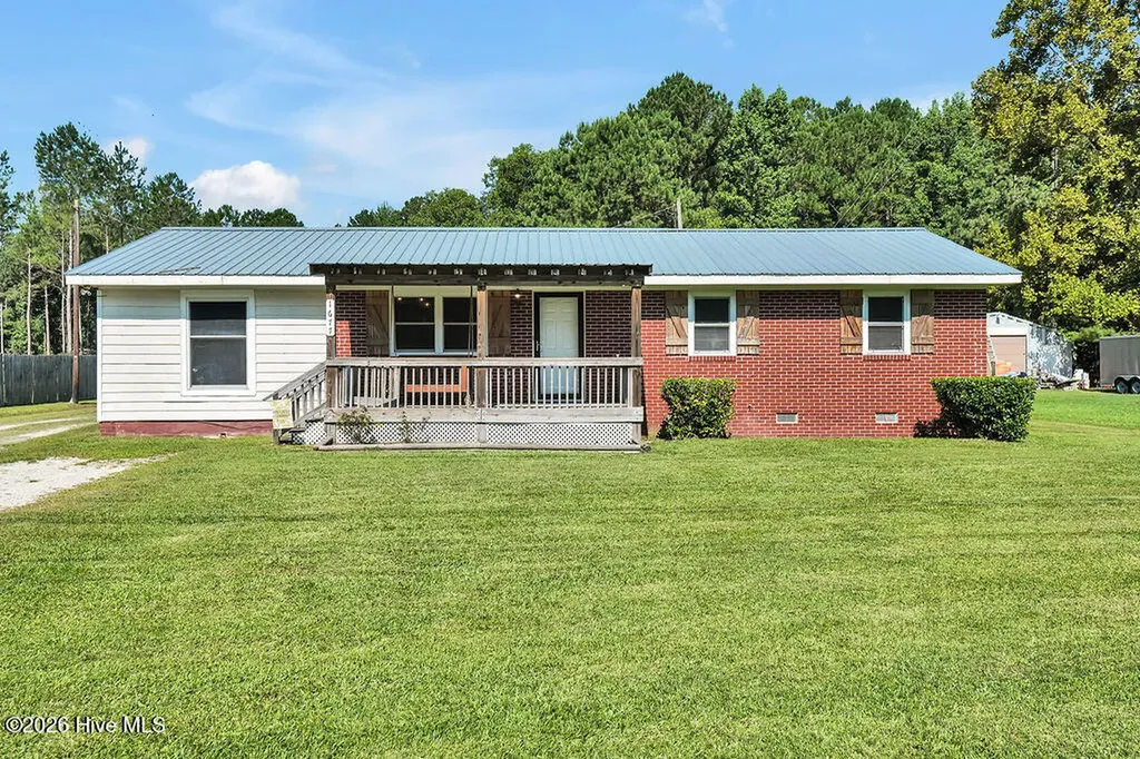 1677 Us Highway 117 Burgaw NC 28425