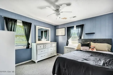 1677 Us Highway 117 Burgaw NC 28425