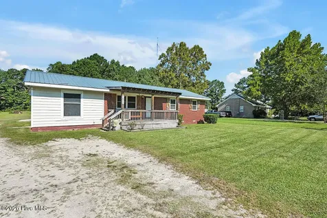 1677 Us Highway 117 Burgaw NC 28425