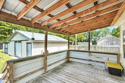 1677 Us Highway 117 Burgaw NC 28425