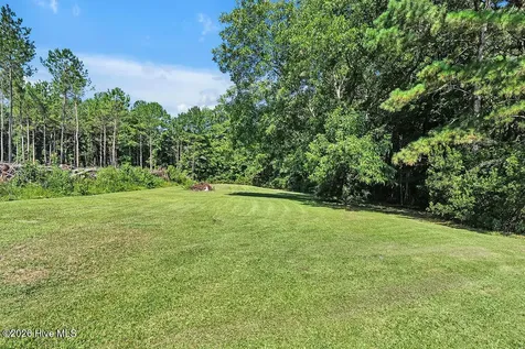 1677 Us Highway 117 Burgaw NC 28425